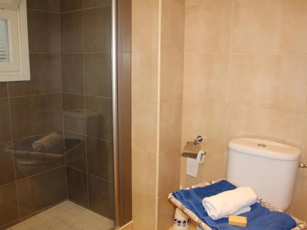 Apartment Apartamento Renovado, Centrico Y Luminoso A 100M De La Playa Del Puerto, Llanca - Es-228-37